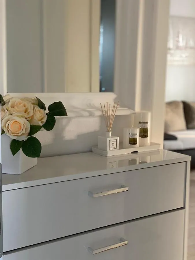 Modern Apartment In The Heart Of Njivice