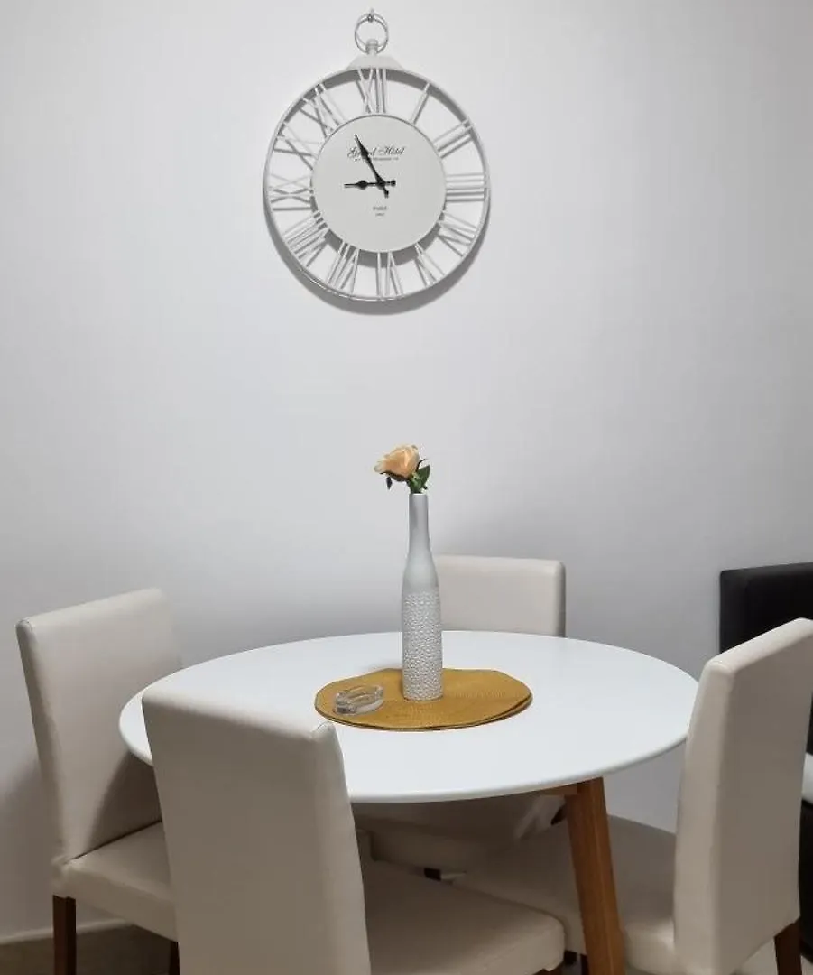 Modern Apartment In The Heart Of Njivice