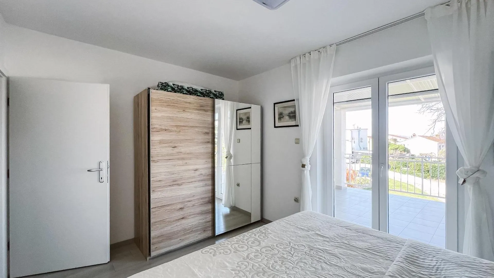 Modern Apartment In The Heart Of Njivice Kroatien