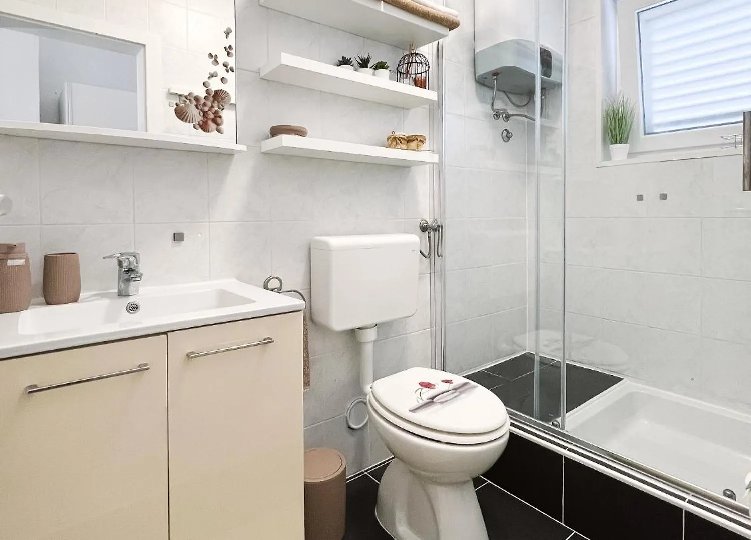 Modern Apartment In The Heart Of Njivice